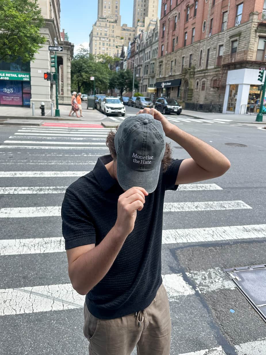 Gorra Monetize the Hate