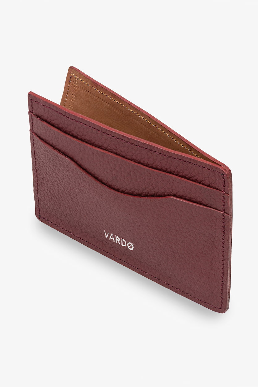 Tarjetero clasico de piel